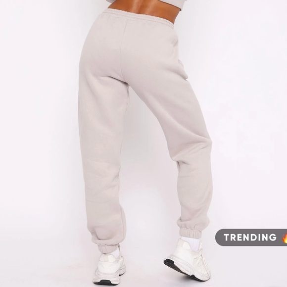 NWT White Fox Boutique Offstage Sweatpants in Moon - Picture 2 of 5